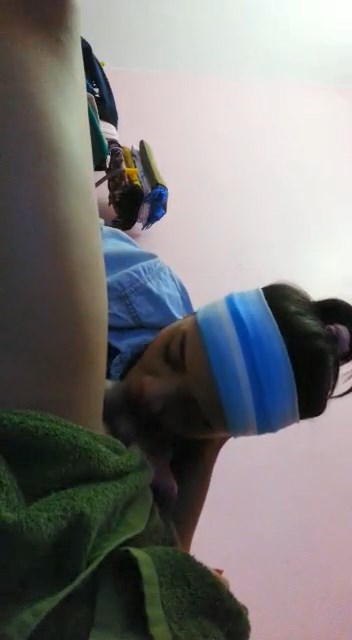 Bokep ABG Bandana Biru Indo Nyedot Kontol Gede Sampai Muncrat Part 1